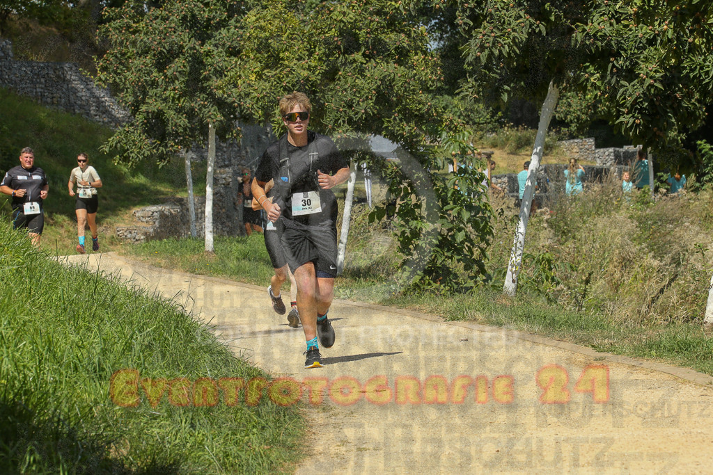 250824_1238_EX1_9987 | Sportfotografie im Rhein-Sieg Kreis, Köln, Bonn, NRW, Rheinland Pfalz, Hessen, etc. Unser Tätigkeitsfeld umfasst den Laufsport vom Volkslauf über den Marathon, Duathlon, Triathon bis zum Ultralauf wie Kölnpfad Ultra oder Schindertrail.