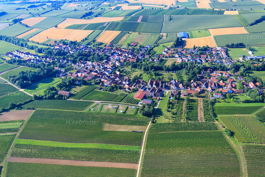 Luftbild: Wohnmobilstellplatz Geiger Dierbach in Dierbach im Bundesland Rheinland-Pfalz in Deutschland. – Foto: IMG_092528.jpg vom 01.08.2016 durch Werner Riehm/FLY-FOTO.de – Auflösung des Originals: 5472 x 3648 px – Wohnmobilstellplätze – Weinhaus Geiger