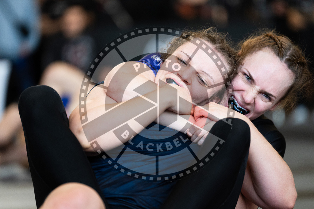 20251129PBB7348 | Fighters compete during the luta livre competition ILLCS XI winter edition on November 29, 2025 in Hannover, Germany.