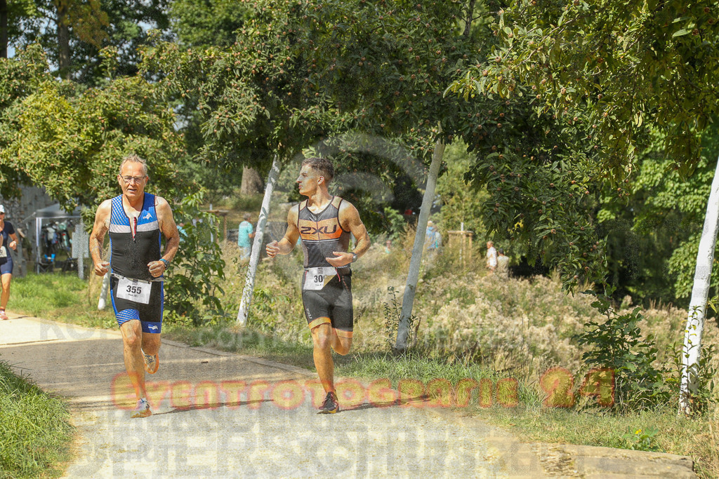 250824_1337_EX1_3009 | Sportfotografie im Rhein-Sieg Kreis, Köln, Bonn, NRW, Rheinland Pfalz, Hessen, etc. Unser Tätigkeitsfeld umfasst den Laufsport vom Volkslauf über den Marathon, Duathlon, Triathon bis zum Ultralauf wie Kölnpfad Ultra oder Schindertrail.