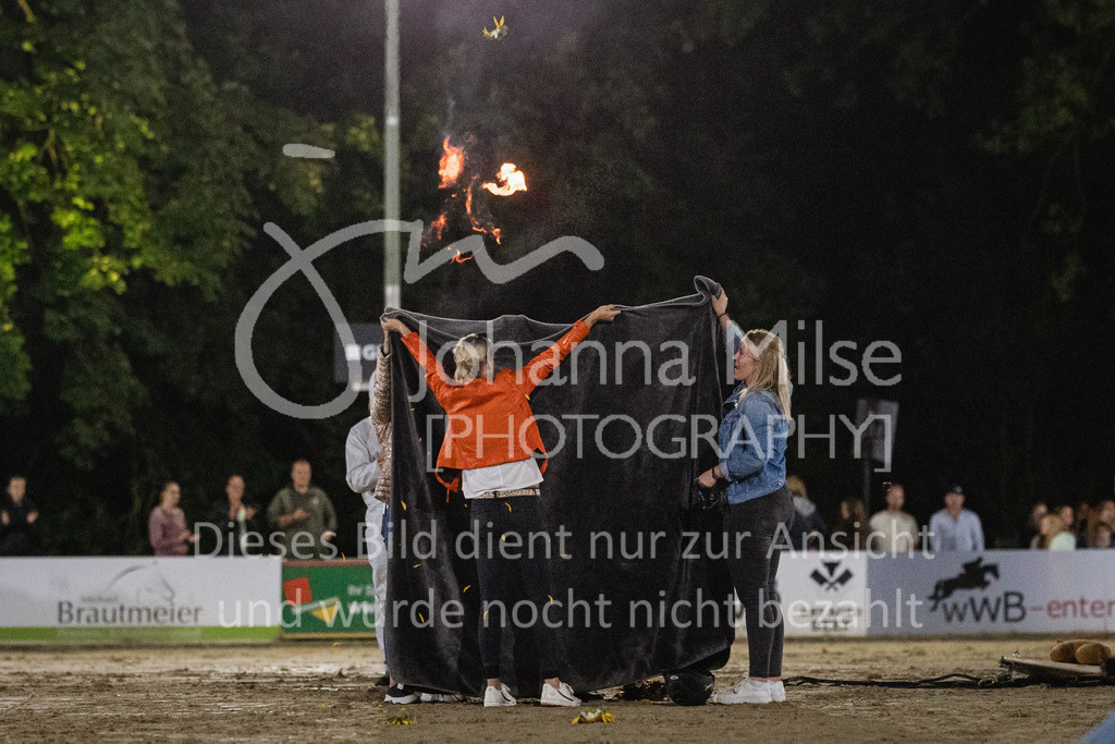 230827_Delbrueck_Kostuem-793 | Deine schönsten Turniermomente als professionelle Fotos! Entdecke hochwertige Pferdesport-Fotografie im Online-Shop. Jetzt Fotos finden & bestellen!