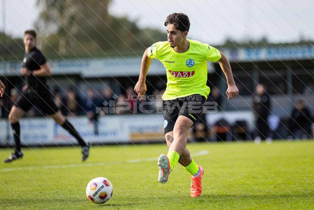 20251003_Picselweb-Fotografie_1R3_2341 | DFB Pokal 2. Runde, JFV A/O/B/H/H - SV Stuttgarter Kickers, Foto: Jörg Struwe - picselweb.de - Realisiert mit Pictrs.com