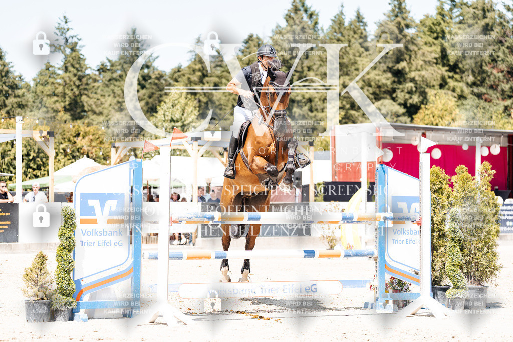 CK900663 | Turnierfotografie Pferdefotografie Trier Rheinland-Pfalz Pferdesport Reitsport Tierfotografie Sportfotografie Pferdevideo Pferdevideografie Equestrianvideography equestrianphotography  - Realisiert mit Pictrs.com