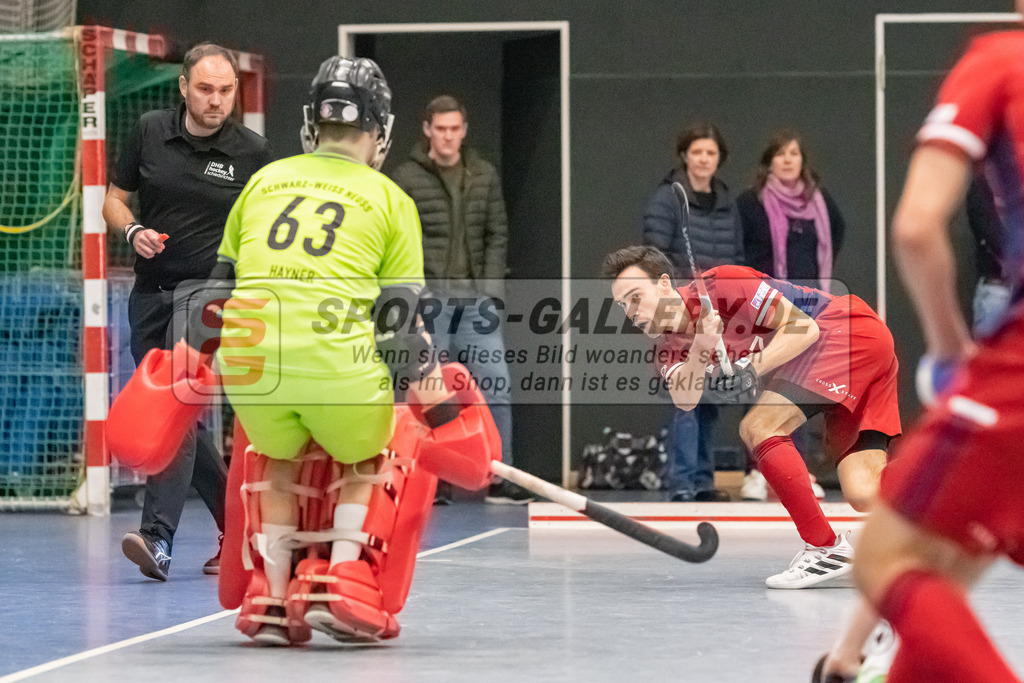 HK_20221203_102025 | 1. Bundesliga ( Halle ) Herren Düsseldorfer HC -  Schwarz Weiß Neuss am 3.12.2022 Düsseldorfer HC, Düsseldorf , Konstantin Hayner Torwart ( Schwarz Weiß Neuss #63 )