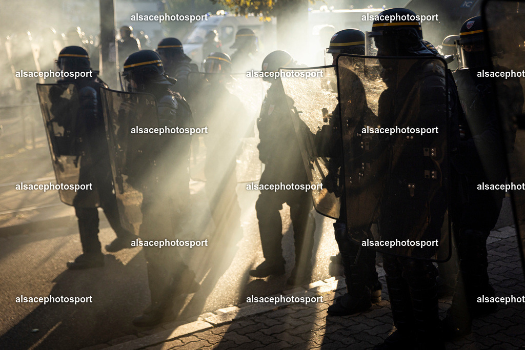 _B7A1546 | manifestation de lycéens à Strasbourg, le 6 octobre 2026, dans le cadre d’un mouvement national de protestation contre les conditions d’apprentissage. - Realisiert mit Pictrs.com