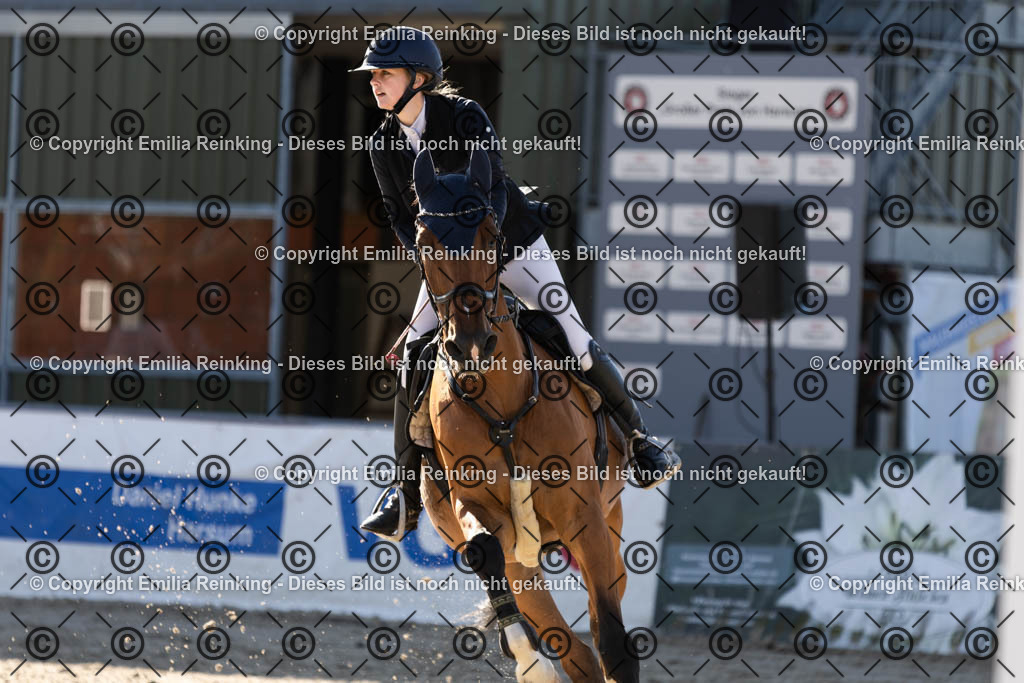 CL5A1174 | Emilia Reinking Fotografie - Realisiert mit Pictrs.com