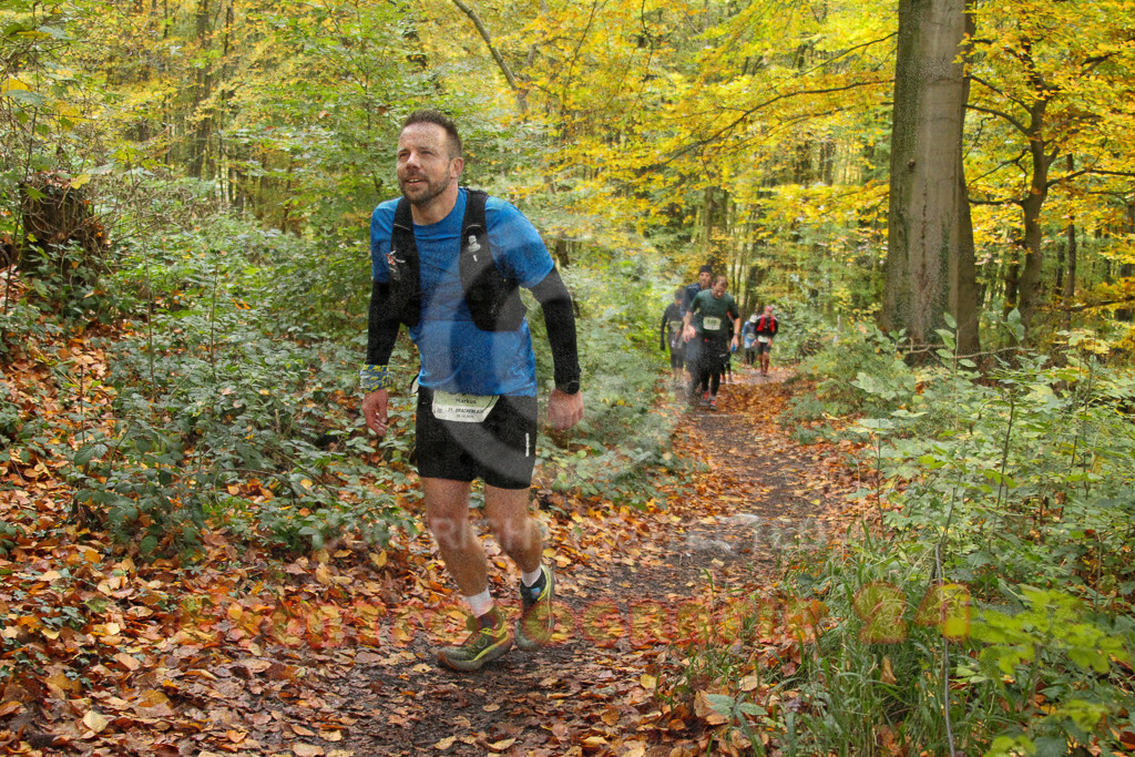 251026_1257_EV4_6186 | Sportfotografie im Rhein-Sieg Kreis, Köln, Bonn, NRW, Rheinland Pfalz, Hessen, etc. Unser Tätigkeitsfeld umfasst den Laufsport vom Volkslauf über den Marathon, Duathlon, Triathon bis zum Ultralauf wie Kölnpfad Ultra oder Schindertrail.