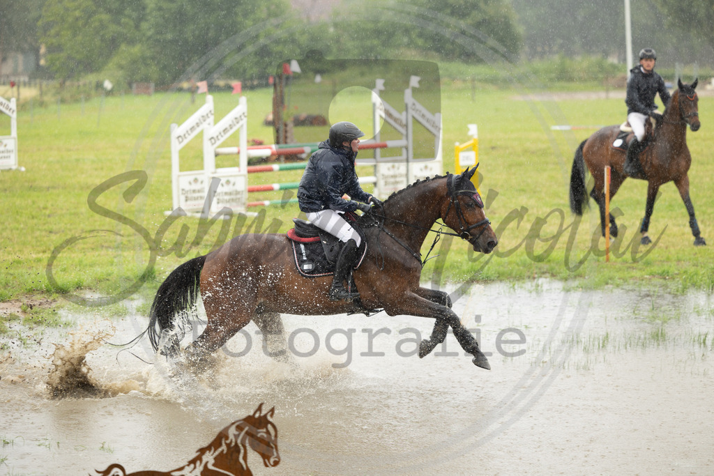 994A1758 | sabrinanicolaifotografie - Realisiert mit Pictrs.com