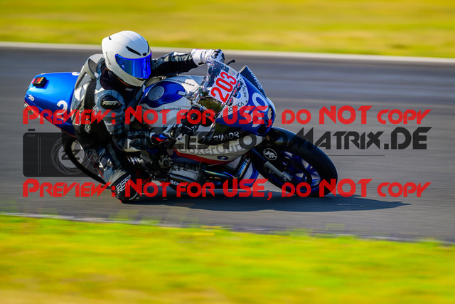 MaZZes_FotoMatrix_240725_6007705_7098 | ROT