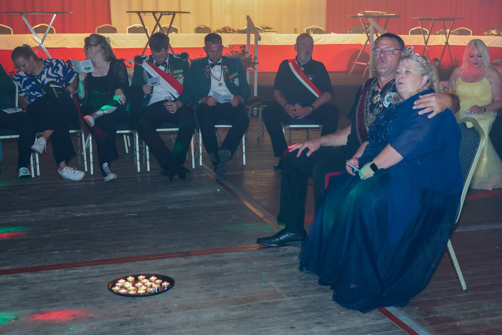 top-top.de-250601-154 | Foto, Video, Fotografie, Videografie, Fotobox, DJ, Discjockey, Musik, Musikbox, Veranstaltung, Photobooth, Amazon, Ebay, Buchtipp, Bestseller, Autor, Verlag, Buch, Wesel, Hamminkeln, NRW, Dinslaken, Rees, Drohne, Hochzeit, Party, Fotobox, Wesel, Fotograf