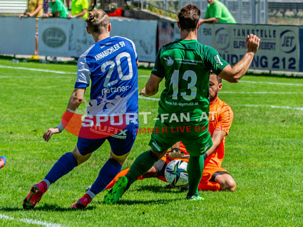 ASV Klagenfurt - Donau Klagenfurt | Aleksandar Petrovic (ASV Klagenfurt #20) Thomas Guggenberger (SV Donau Klagenfurt #13) Vladimir Kajkut (ASV Klagenfurt #1) ; ASV Klagenfurt - Donau Klagenfurt am 31.07.2022 in Klagenfurt
(ASV Platz Annabichl), AUSTRIA, (Photo by Ernst Krawagner sport-fan.at) - Realisiert mit Pictrs.com