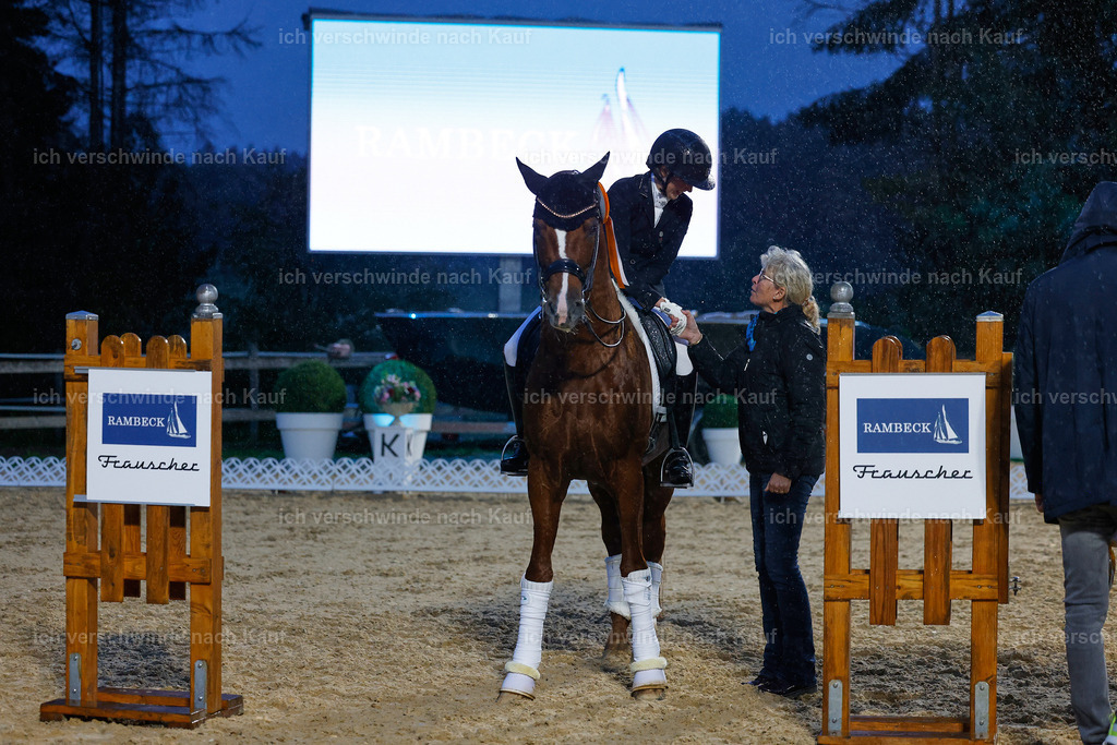 04_2-Siegerehrung-Dressur M__ -StoibPH-2899 | working equitationturnier fotograf videograf stoibphotography marixx film working equitation deutschland reitsport turnierfotografie eventfotografie equestrian events