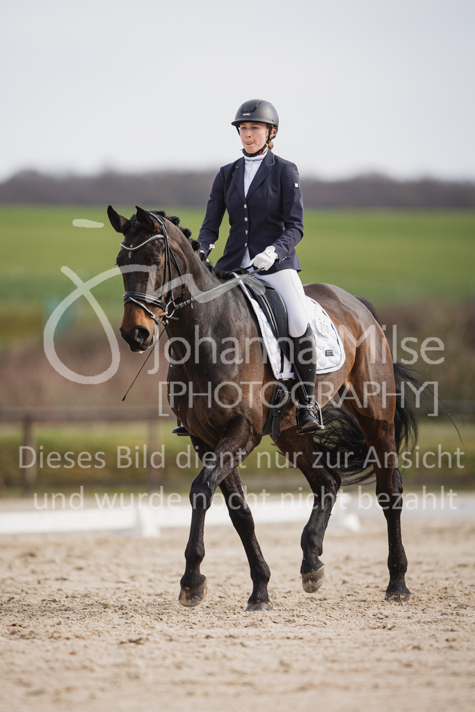 230410_Frühlingsfest_Dressurreiter-L-661 | Deine schönsten Turniermomente als professionelle Fotos! Entdecke hochwertige Pferdesport-Fotografie im Online-Shop. Jetzt Fotos finden & bestellen!