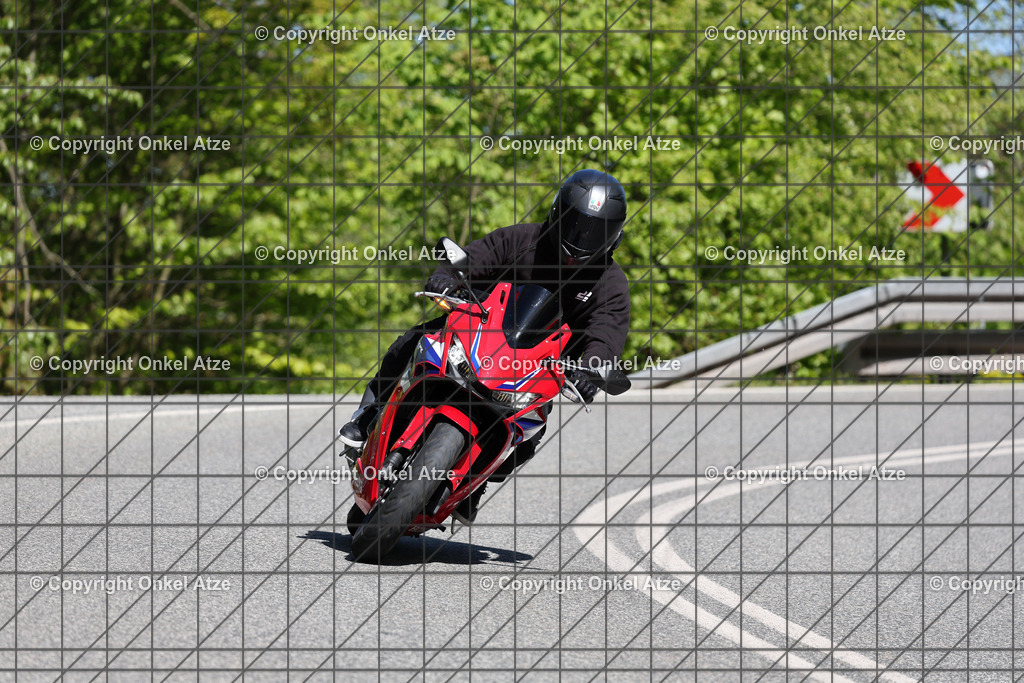 IMG_0161 | Fotograf am Kyffhäuser. Onkel Atze. Kyffhäuser Rennstrecke. Café36. Motorsportfotografie. - Realisiert mit Pictrs.com