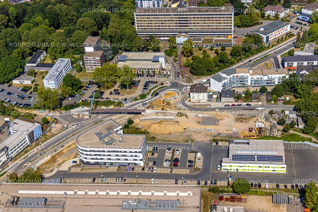 Witten220808763 | Luftbild, Baustelle und Sanierung der Pferdebachstraße mit Neubau der RadwegBrücke Rheinischer Esel, Ärztehaus Pferdebachstraße, Evang. Krankenhaus, Witten, Ruhrgebiet, Nordrhein-Westfalen, Deutschland