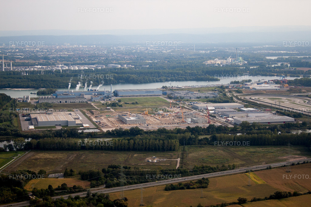 Luftbild: Wörth am Rhein, Industriegebiet Oberwald in Wörth am Rhein im Bundesland Rheinland-Pfalz in Deutschland. Foto: IMG_53265.jpg vom 23.09.2012 durch Werner Riehm/FLY-FOTO.de