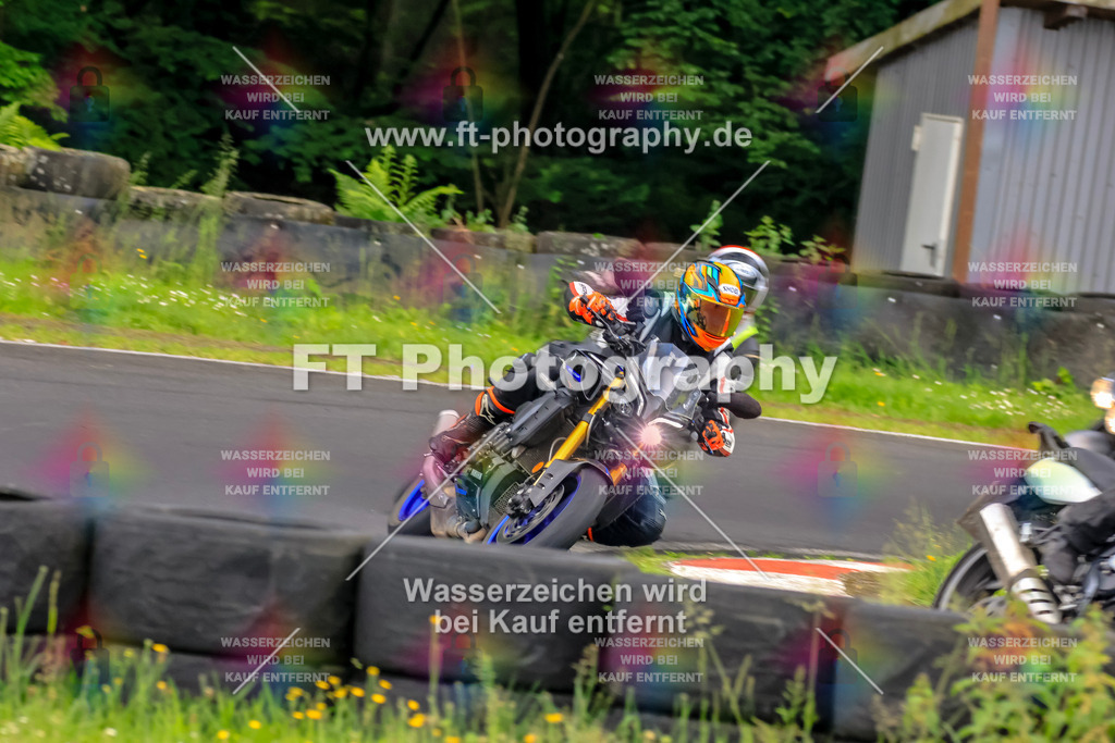 VBK-6537 | Hier findet Ihr Bilder von Touristenfahrten auf der Nürburgring Nordschleife oder von anderen Veranstaltungen die ich besucht habe. Viel Spass beim Durch Schauen 