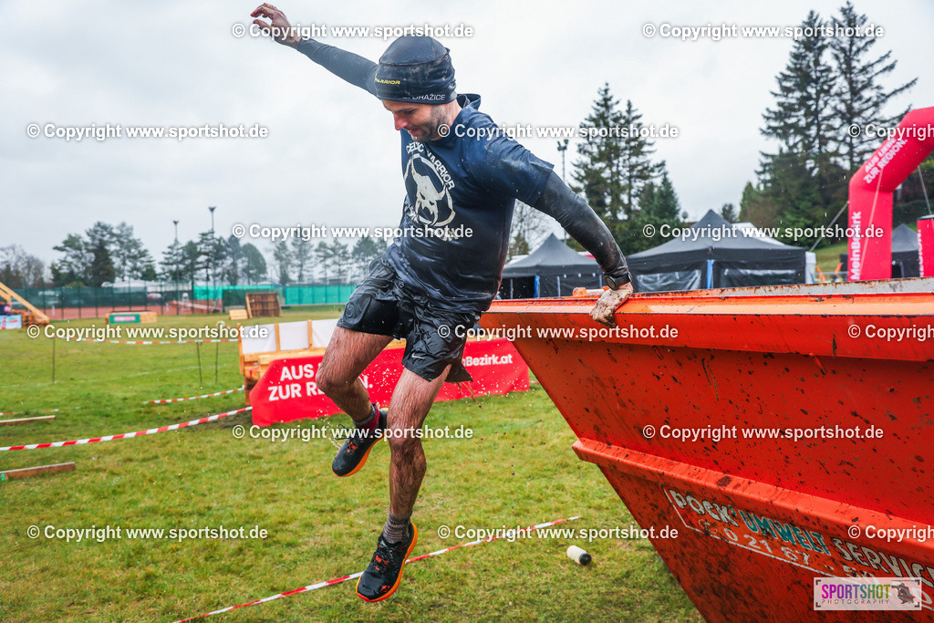 LUR_2220 | Rund um das Thema Sport-Event-Fotografie & individuelle Teilnehmerfotos. Jeder Teilnehmer wird fotografiert.