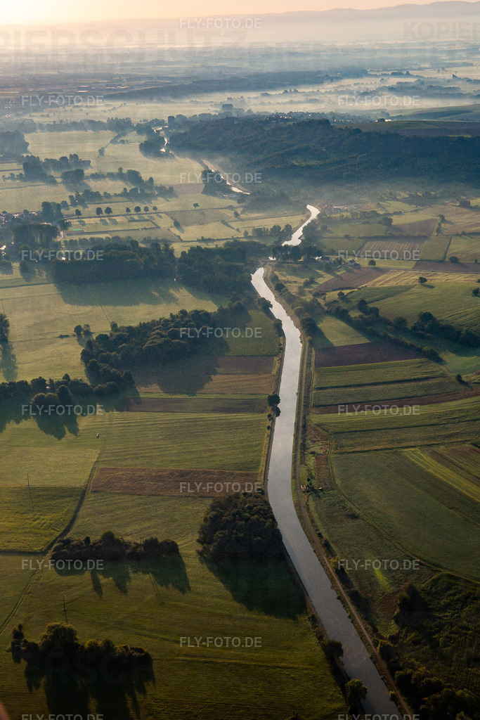 Canal de la Marne au Rhin | Luftbild: Canal de la Marne au Rhin in Schwindratzheim im Bundesland Bas-Rhin in Frankreich. Foto: IMG_138048.jpg vom 19.08.2023 durch Werner Riehm/FLY-FOTO.de - Realisiert mit Pictrs.com