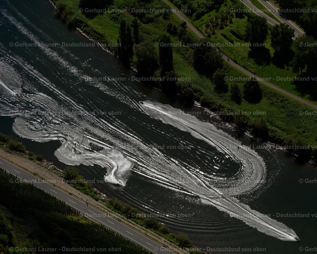 3197356 | Motorbootrennen auf der Mosel bei Bruttig