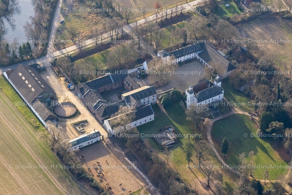 Luftbild Moers-8231 | Luftbildfotografie Luftbild Palais des Schloss Lauersfort im Ortsteil Kapellen in Moers im Bundesland Nordrhein-Westfalen, Deutschland - Realisiert mit Pictrs.com