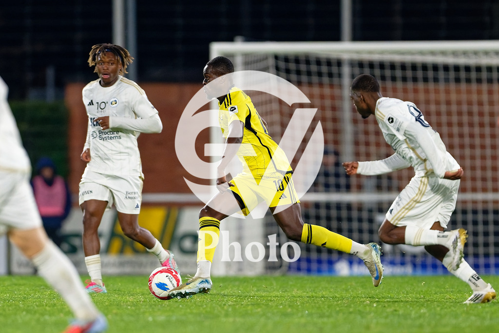 dieci Challenge League - FC Stade Nyonnais v Etoile Carouge FC |  during the dieci Challenge League match between FC Stade Nyonnais and Etoile Carouge FC at Centre sportif de Colovray in Nyon, Switzerland
