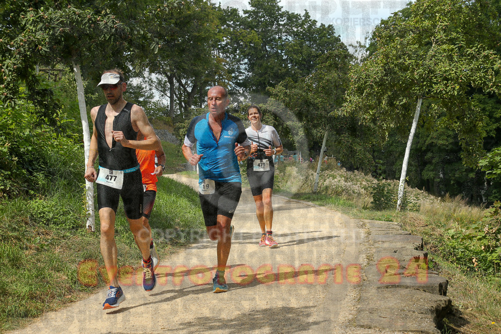 250824_1356_EX1_4373 | Sportfotografie im Rhein-Sieg Kreis, Köln, Bonn, NRW, Rheinland Pfalz, Hessen, etc. Unser Tätigkeitsfeld umfasst den Laufsport vom Volkslauf über den Marathon, Duathlon, Triathon bis zum Ultralauf wie Kölnpfad Ultra oder Schindertrail.