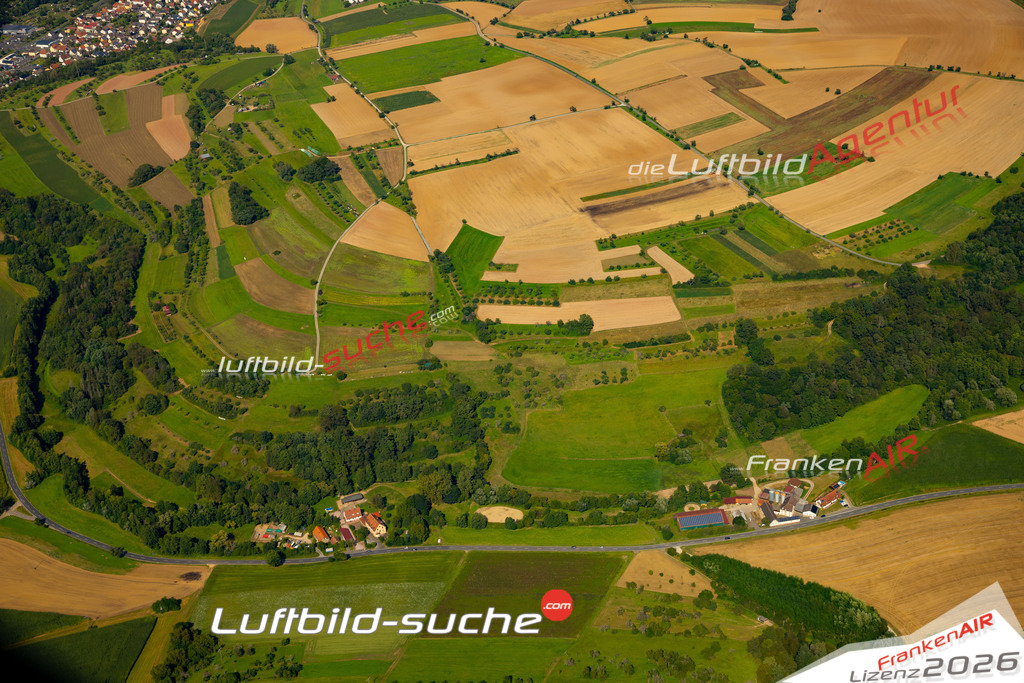 Das Luftbild zeigt :  Mönchberg - Die Luftaufnahme wurde 2024 vom UL-Flugzeug aus erstellt ( keine Drohne ) - Hochauflösende Luftaufnahme - Für grossformatige Ausdrucke geeignet. Die Geschenkidee !Mit Lizenz und Bildrechte bestellbar