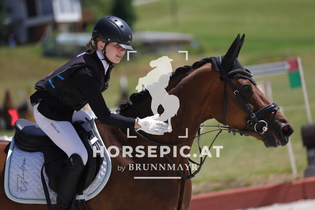 0P6A8603 | Willkommen bei Brunnmayr - Design & Fotografie – Ihrem Spezialisten für Reitturniere und Pferdeveranstaltungen in Oberösterreich, Salzburg und Bayern! Seit über 17 Jahren sind wir leidenschaftlich dabei.