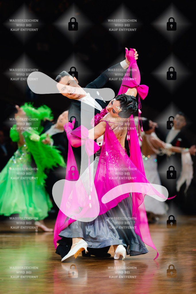 GOC 2025 - WDSF PD Super Grand Prix Standard 11th (6) Norbert Csanad Fodor _ Reka Vaszi (Romania)-2025-08-21-1689 | Webshop for digital downloads and prints of dance sport, event & show photographer Julian Link - Realisiert mit Pictrs.com