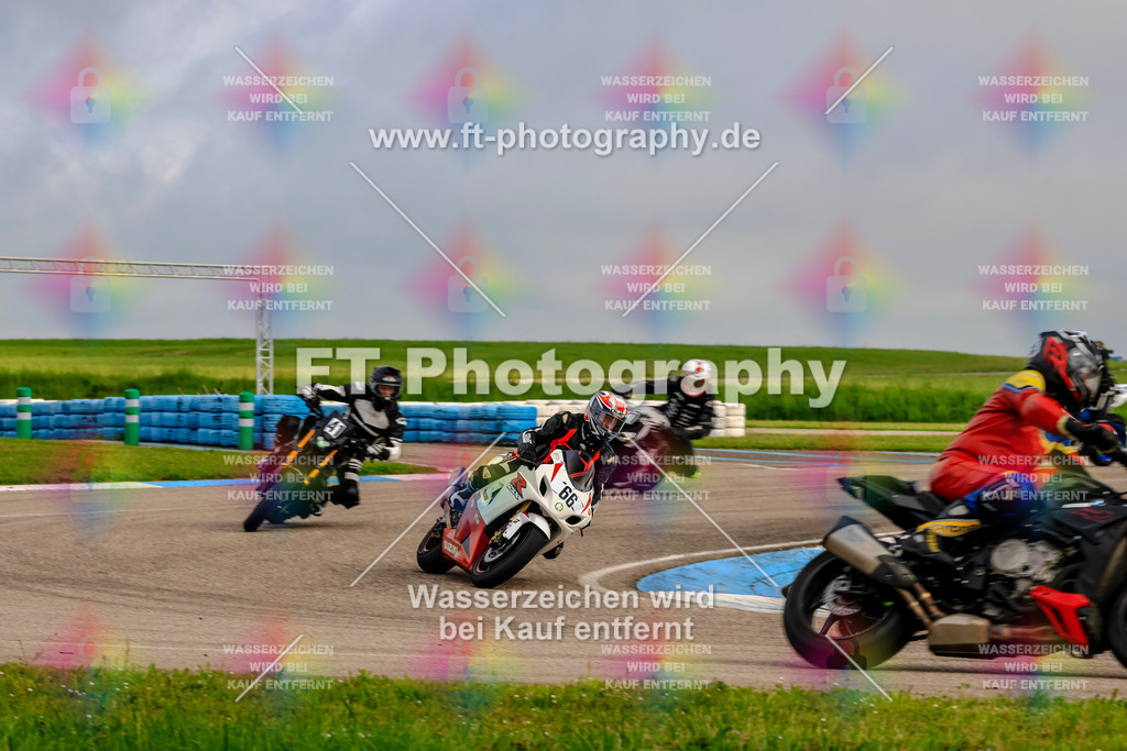 MotoTeam-8184 | Hier findet Ihr Bilder von Touristenfahrten auf der Nürburgring Nordschleife oder von anderen Veranstaltungen die ich besucht habe. Viel Spass beim Durch Schauen 