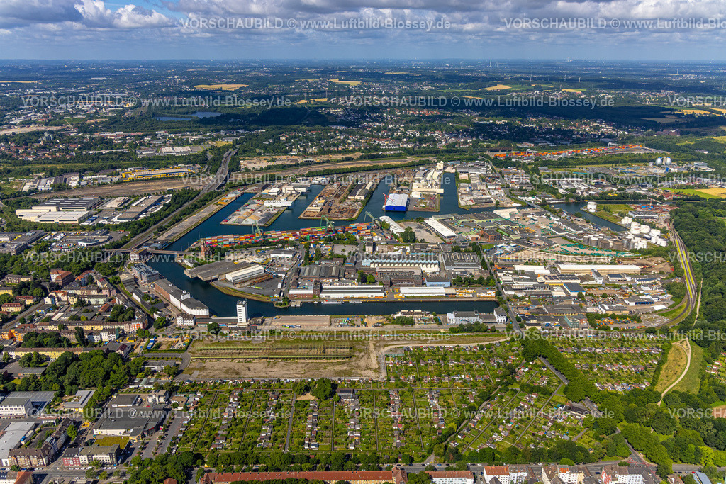 Dortmund240700031 | Luftbild, Dortmunder Hafen Gesamtansicht, Fernsicht und blauer Himmel mit Wolken, Hafen, Dortmund, Ruhrgebiet, Nordrhein-Westfalen, Deutschland
