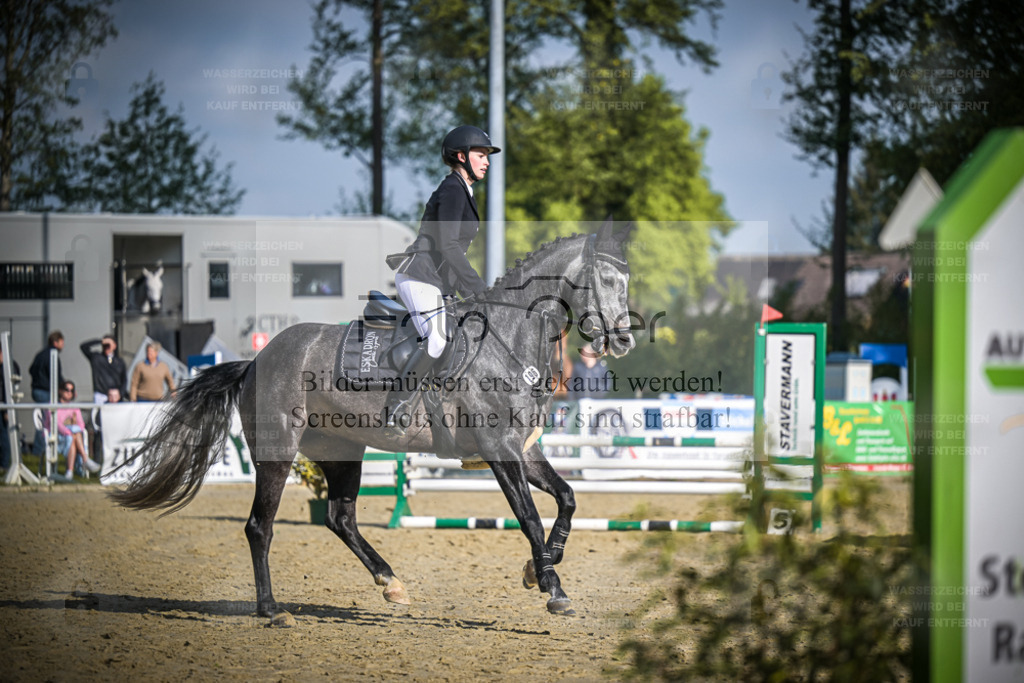 DOS_4819 | Entdecke hochwertige Reitturnierfotos von Foto Oger. Professionell, emotional und authentisch – jetzt Lieblingsmomente im Shop bestellen. - Realisiert mit Pictrs.com