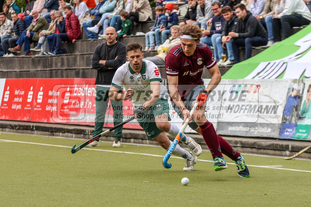 MJ_2023-05-20-HTCU-MSC-15 | Nikas Berendts (Münchner SC #15) &amp; Timm Herzbruch (Uhlenhorst Mülheim #14), Uhlenhorst Mülheim - Münchner SC am 1.10.2022 im Waldstadion, Mülheim a. d. Ruhr