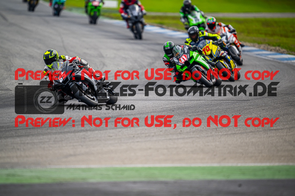 MaZZes_FotoMatrix_220924_0610 | PRO SUPERSTOCK