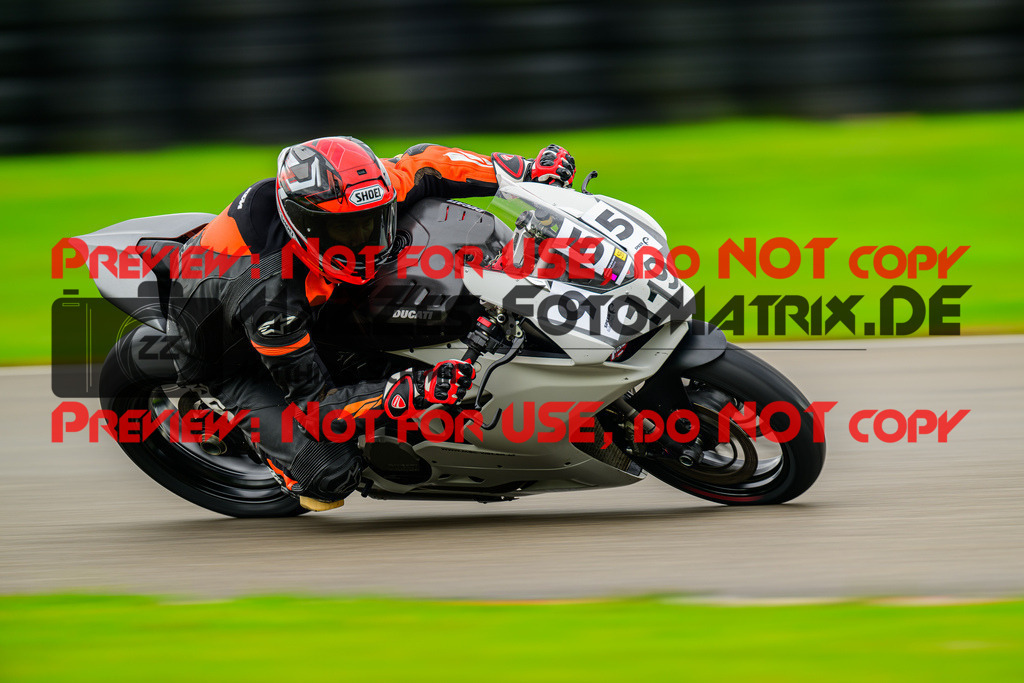 MaZZes_Fotomatrix_20241002_6007705_5882 | Fotograf Mathias Schmid
Sportfotograf,
Eventfotograf,
Hochzeitsfotograf,
Portraitfotograf