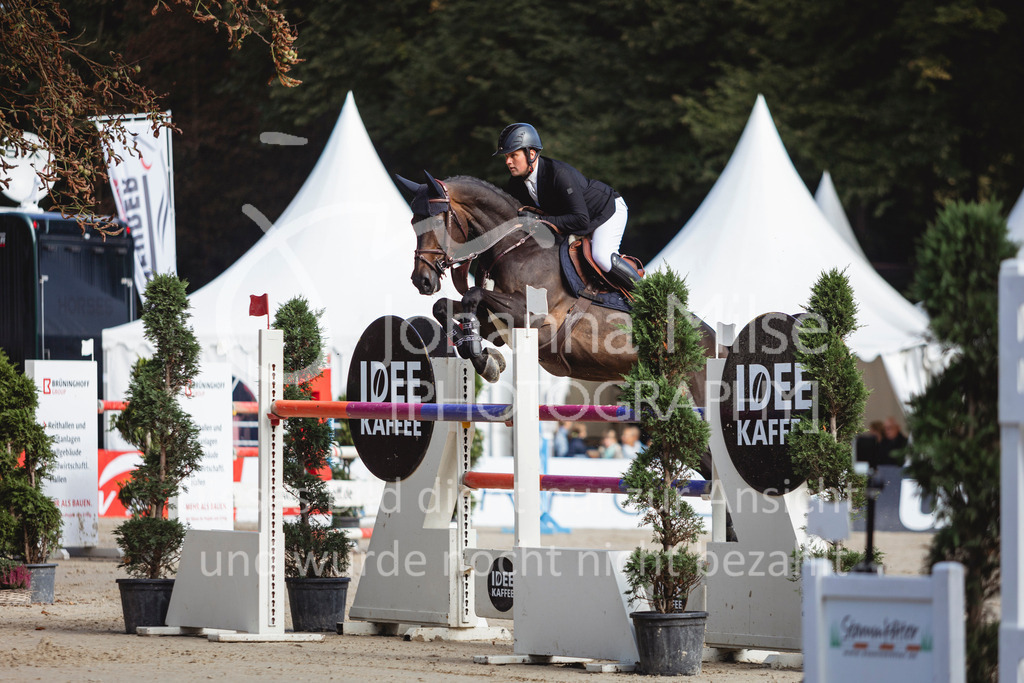 240915_OWLCh_MT-455 | Deine schönsten Turniermomente als professionelle Fotos! Entdecke hochwertige Pferdesport-Fotografie im Online-Shop. Jetzt Fotos finden & bestellen!