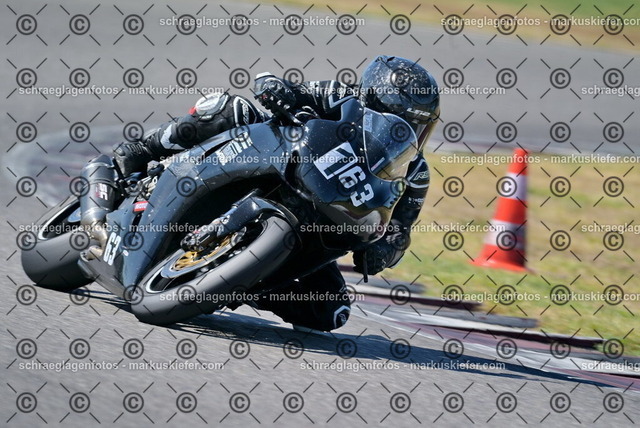 26bt04-0785 | markuskiefer.com - Realisiert mit Pictrs.com