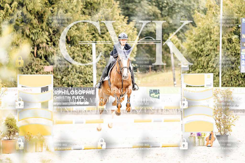 CK909788 | Turnierfotografie Pferdefotografie Trier Rheinland-Pfalz Pferdesport Reitsport Tierfotografie Sportfotografie Pferdevideo Pferdevideografie Equestrianvideography equestrianphotography  - Realisiert mit Pictrs.com