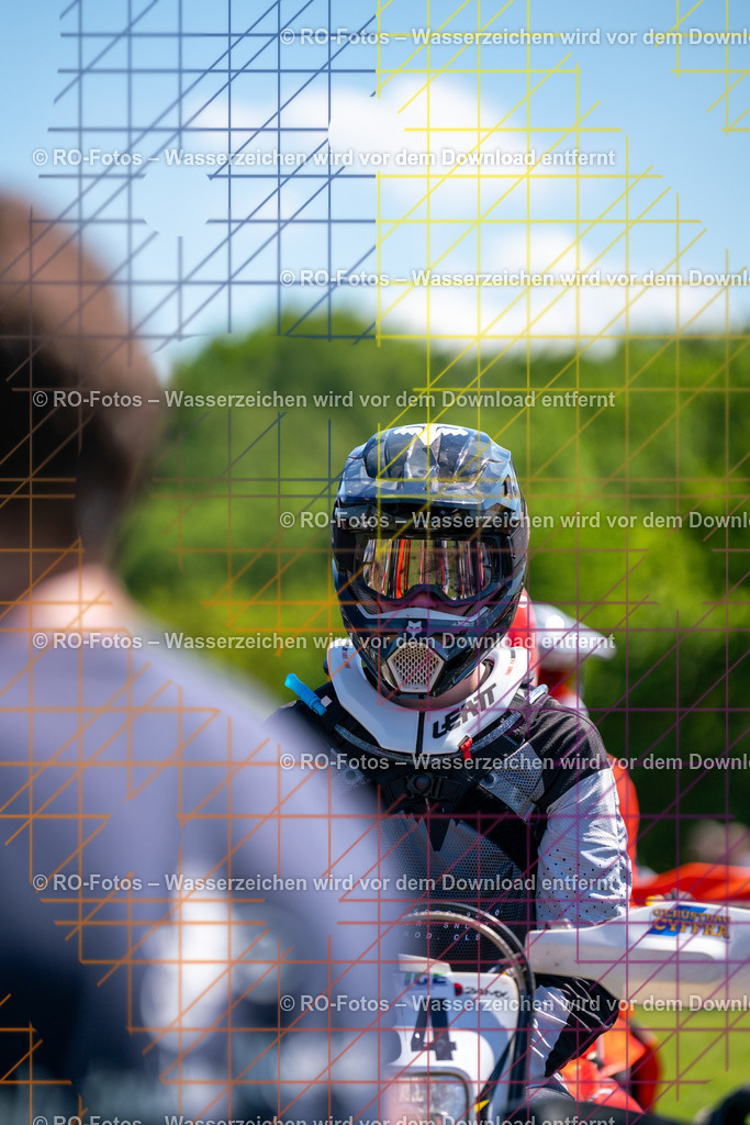 Wolfshausen 2 Lauf -61 | Sportfotografie von RO-Fotos: Motorsport, Motocross, Enduro, Laufveranstaltungen und Triathlon. Professionelle Fotos von Sportlern und Events. - Realisiert mit Pictrs.com