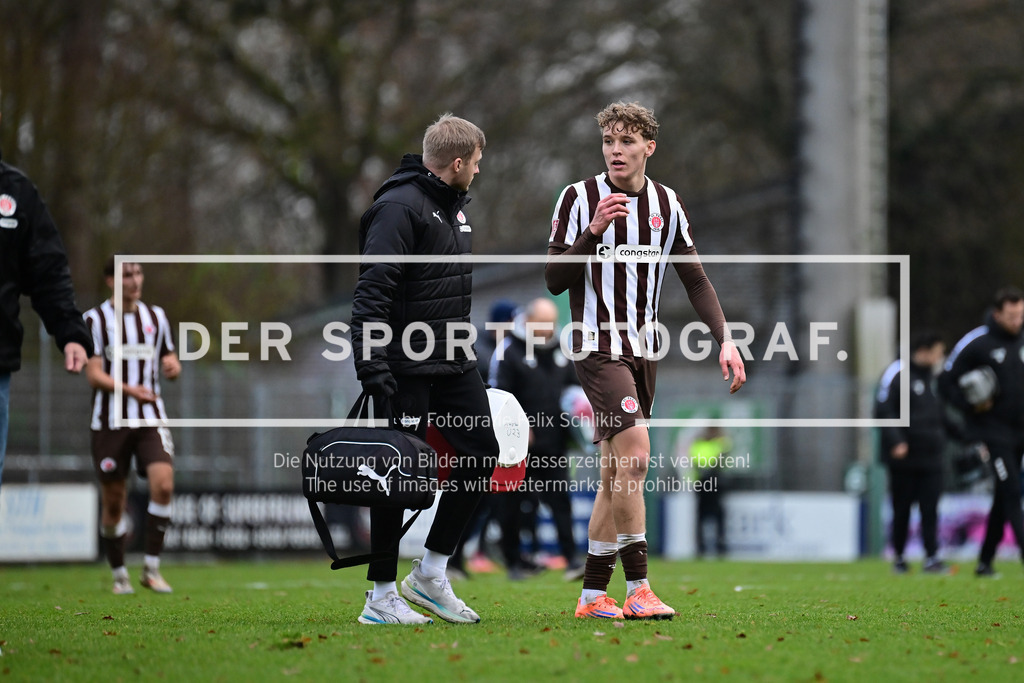 Fußball I Herren I Saison 2025-2026 I Regionalliga Nord I 21. Spieltag I FC St. Pauli II - VfB Lübeck I 33129 | Der Sportfotograf. - Realisiert mit Pictrs.com