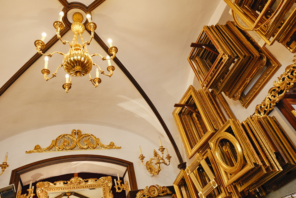 Bühlmayer Hofvergolder | WIen, Austria - April 29, 2025; C. Bühlmayer - K.u.K. Hofvergolder. - Realisiert mit Pictrs.com