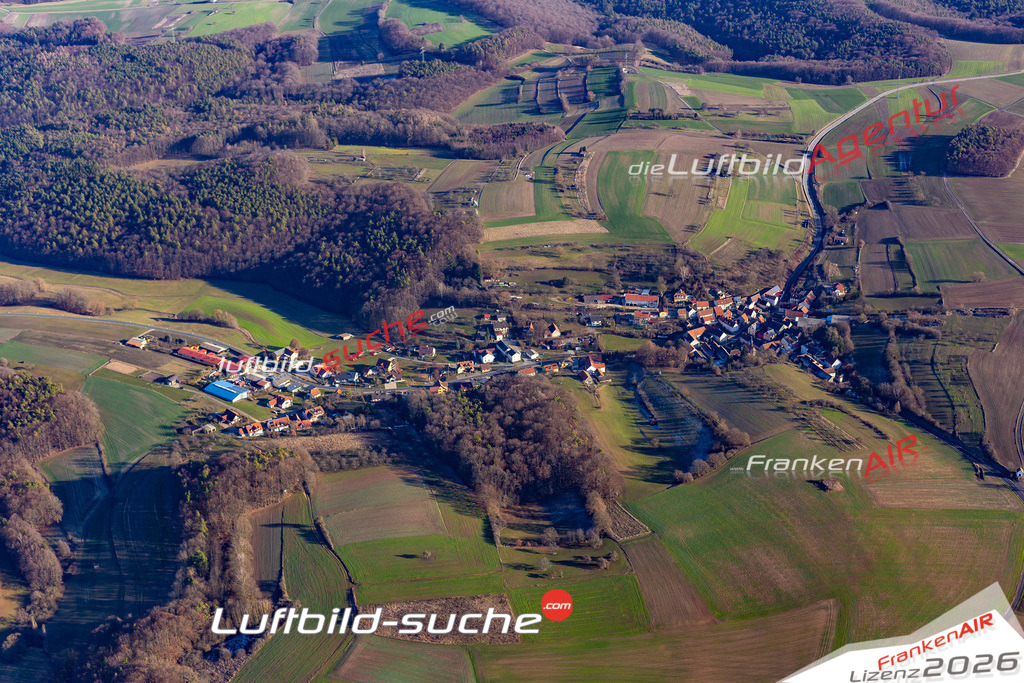 Die Luftbildaufnahme Lembach - Eltmann wurde 2019 mittels Flugzeug (keine Drohne) erstellt. Perfekte Schärfe und Druck- Ergebnisse- Garantiert!