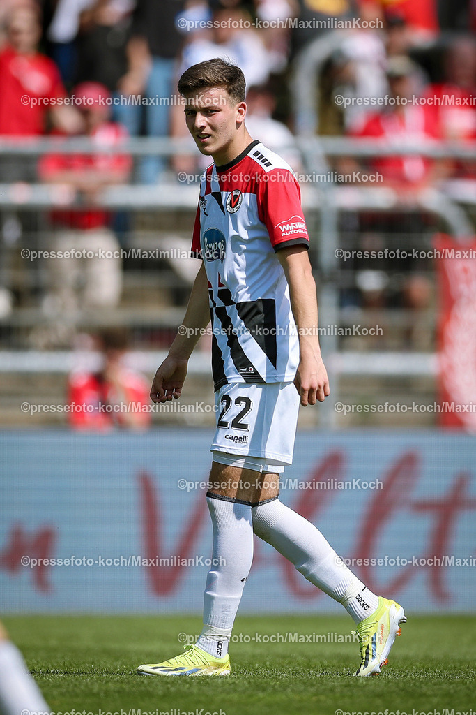 Koe3Liga11052402084 | 11.05.2024, Köln, Fußball, bwin 3. Liga Herren, Sportpark Höhenberg, 37. Spieltag, Saison 2023 2024, FC Viktoria Köln – Jahn Regensburg: Said El Mala (Viktoria Köln). 
DFB regulations prohibit any use of photographs as image sequences and or quasi-video.