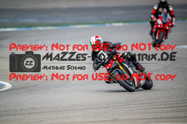 MaZZes_Fotomatrix_20240317_6007705_1171 | Fotograf Mathias Schmid
Sportfotograf,
Eventfotograf,
Hochzeitsfotograf,
Portraitfotograf