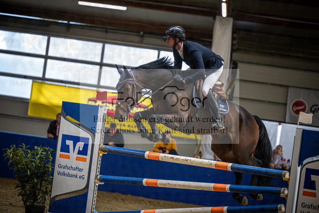 DOS_1142 | Entdecke hochwertige Reitturnierfotos von Foto Oger. Professionell, emotional und authentisch – jetzt Lieblingsmomente im Shop bestellen.Deutschlandweite Turnierfotografie. - Realisiert mit Pictrs.com