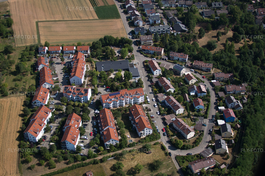 Luftbild: Adalbert-Stifter Straße im Ortsteil Höfingen in Leonberg im Bundesland Baden-Württemberg in Deutschland. Foto: IMG_70046.jpg vom 06.07.2014 durch Werner Riehm/FLY-FOTO.de