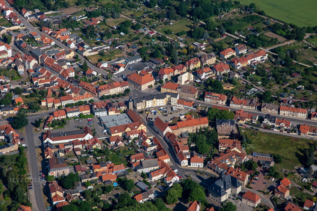 Luftbild: Breitscheidplatz in Ballenstedt im Bundesland Sachsen-Anhalt in Deutschland. Foto: IMG_136780.jpg vom 18.06.2023 durch Werner Riehm/FLY-FOTO.de
