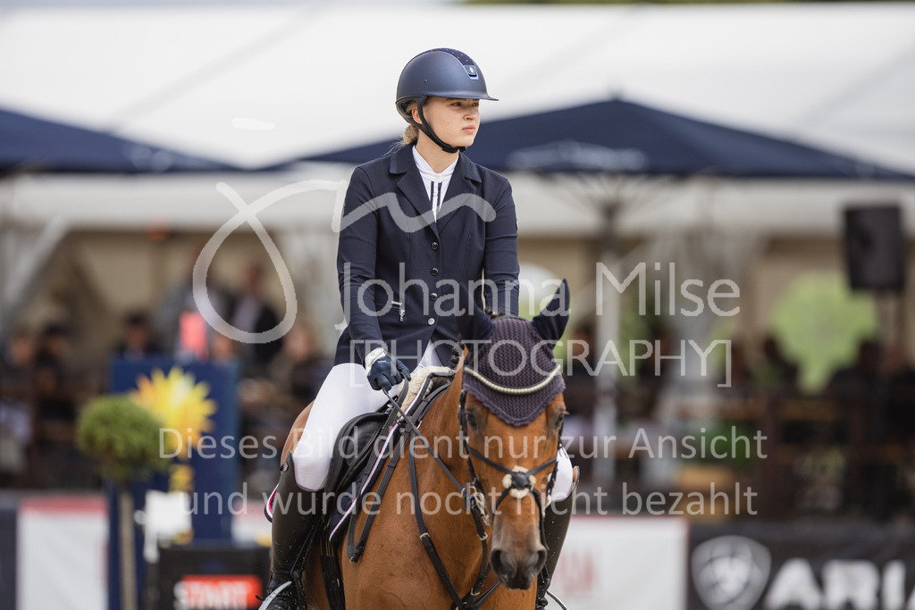 230728_BHO_A1-Stil-1-131 | Deine schönsten Turniermomente als professionelle Fotos! Entdecke hochwertige Pferdesport-Fotografie im Online-Shop. Jetzt Fotos finden & bestellen!