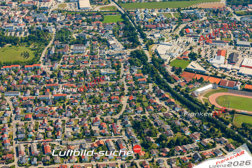 Luftaufnahme der Stadt Pocking - Die Luftaufnahme wurde 2025 vom UL-Flugzeug heraus erstellt ( keine Drohne ) - Hochauflösende Luftaufnahme - für professionelle Ausdrucke geeignet. Die Geschenkidee !Mit Lizenz und Bildrechte bestellbar